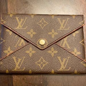 Louis Vuitton medium kirigami pouchette